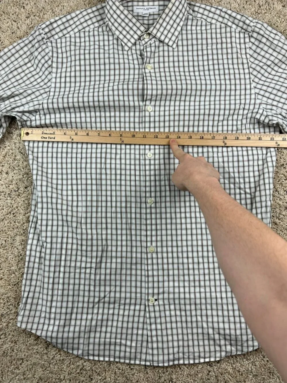 Banana Republic Men's Woven In Italy Plaid Shirt Beige Tan Size Large 16/16.5